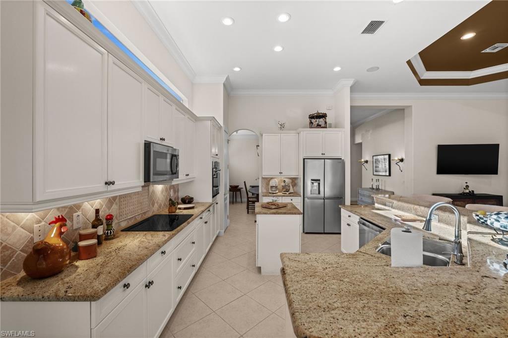 12119 Via Cercina Dr Property Photo 10