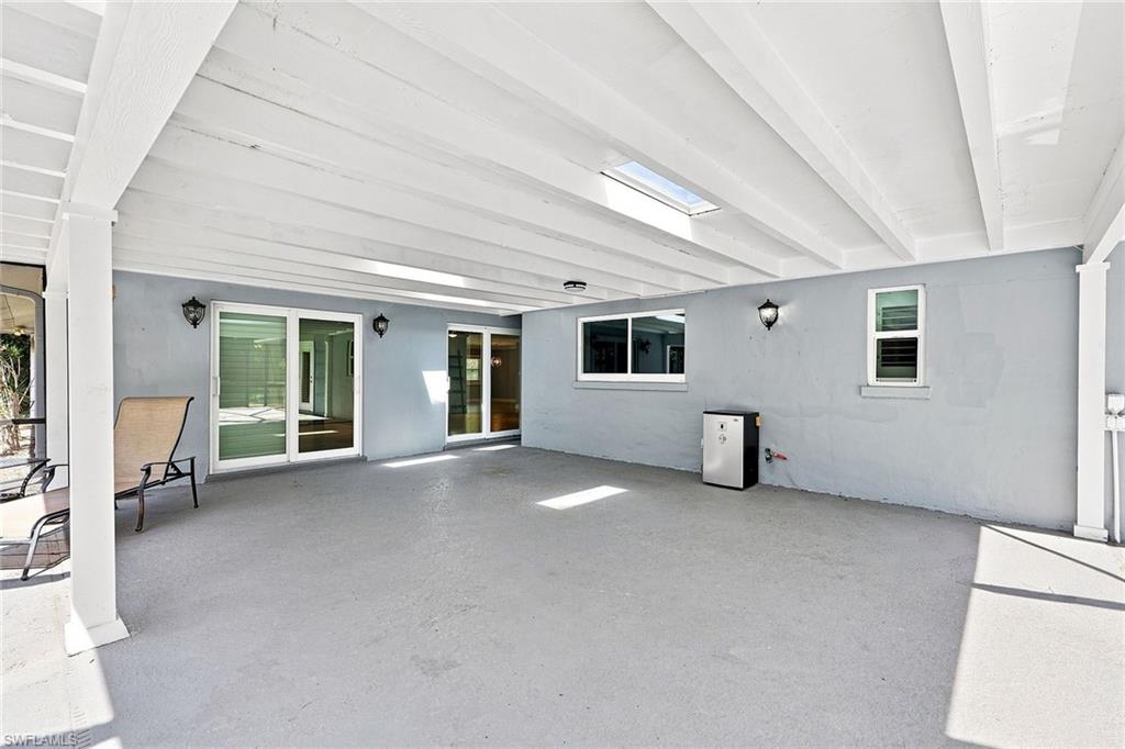 6574 Trail Blvd Property Photo 24
