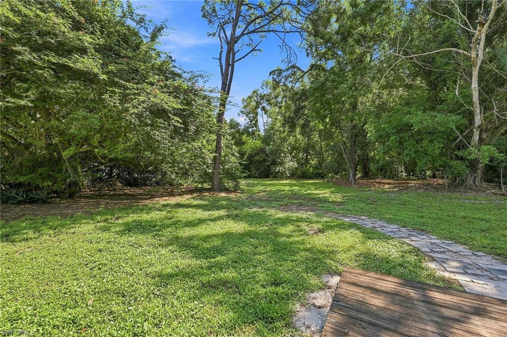 6574 Trail Blvd Property Photo 27