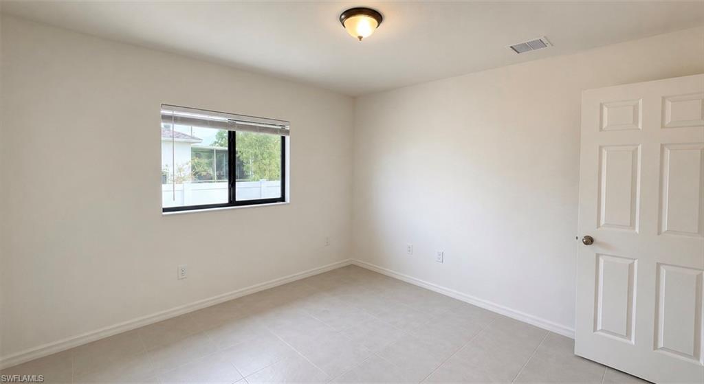 2208 42nd Pl Property Photo 15