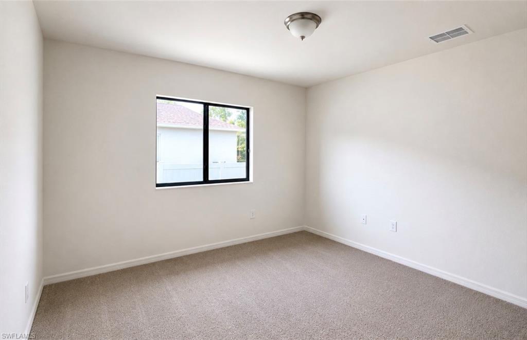 2208 42nd Pl Property Photo 16