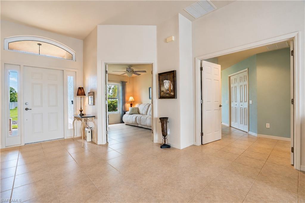 927 28th Ter Property Photo 9