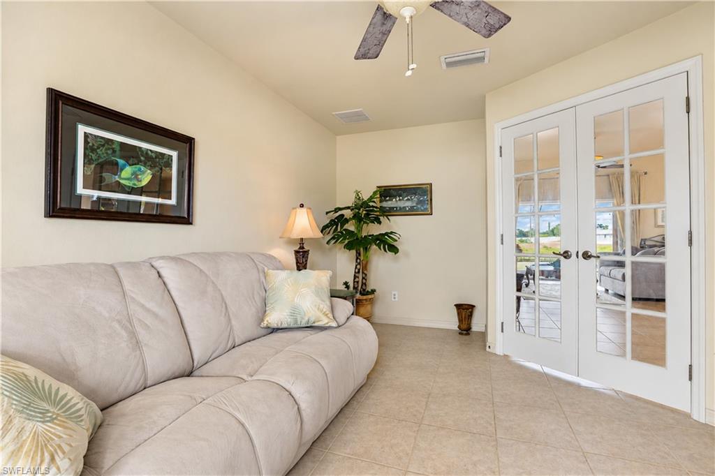 927 28th Ter Property Photo 16