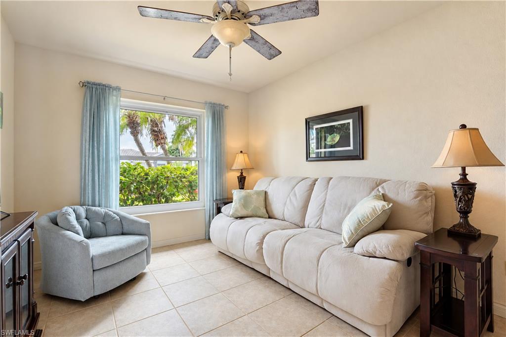 927 28th Ter Property Photo 17