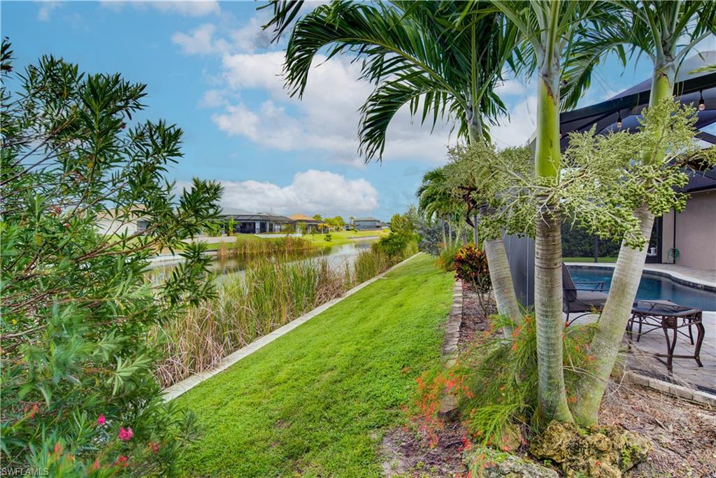 927 28th Ter Property Photo 37