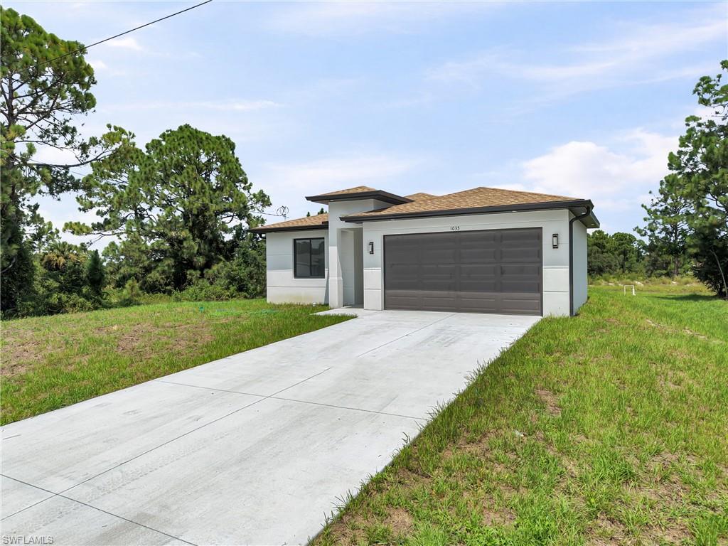 1035 Bandera St Property Photo 2