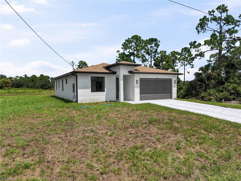 1035 Bandera St Property Photo 3