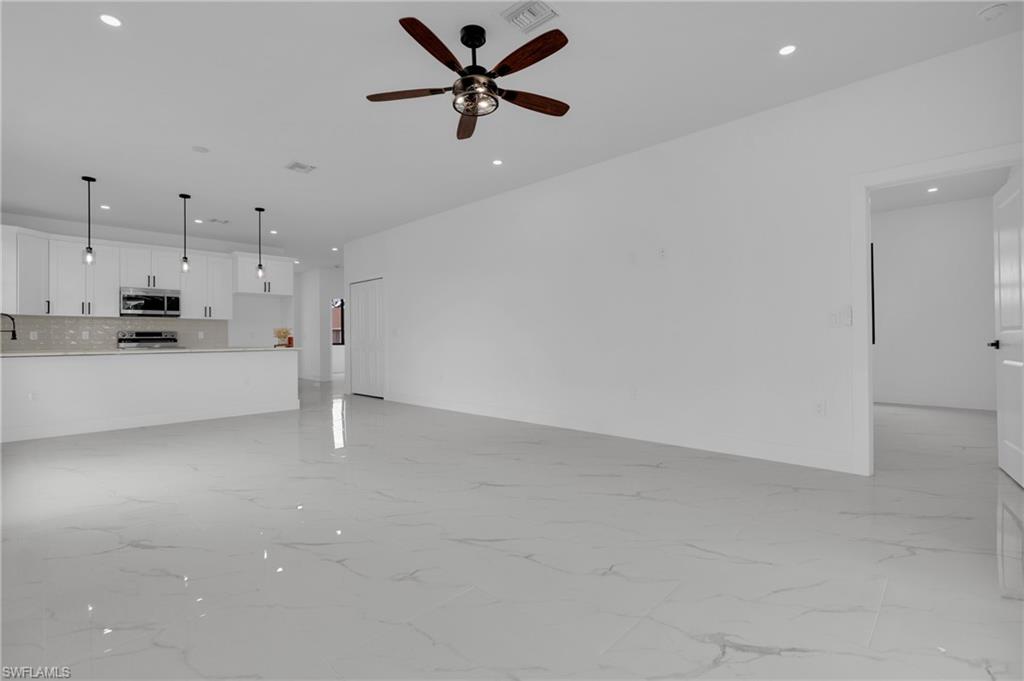 1035 Bandera St Property Photo 20