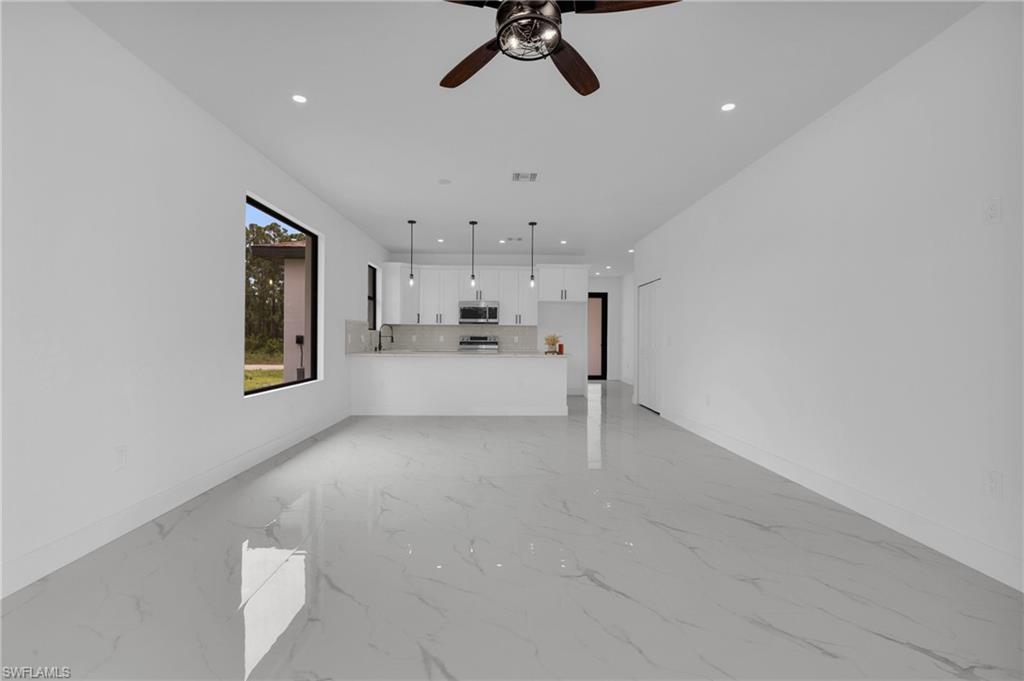 1035 Bandera St Property Photo 22