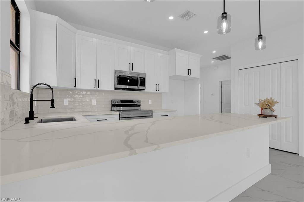 1035 Bandera St Property Photo 25