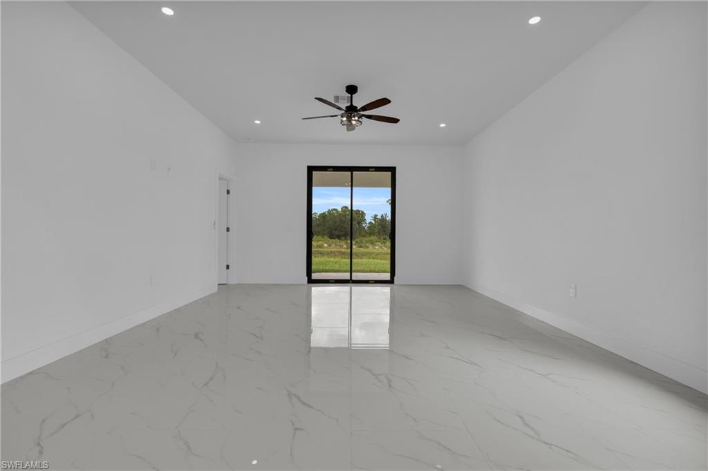 1035 Bandera St Property Photo 29