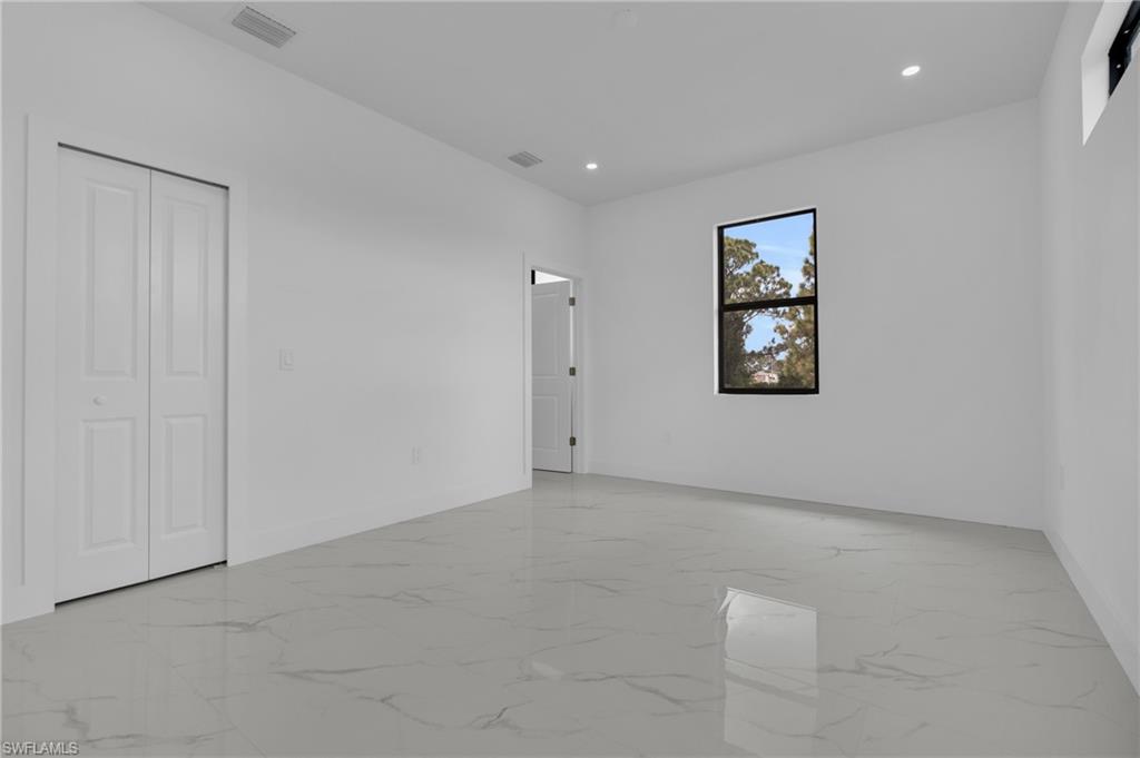 1035 Bandera St Property Photo 30