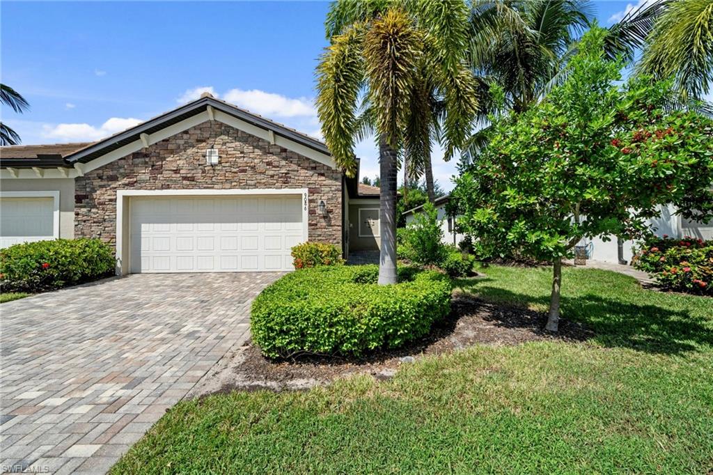 9086 Woodhurst Dr Property Photo 1