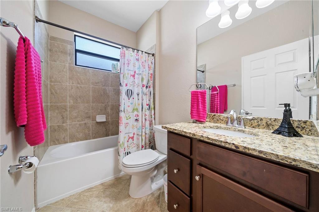 9086 Woodhurst Dr Property Photo 26