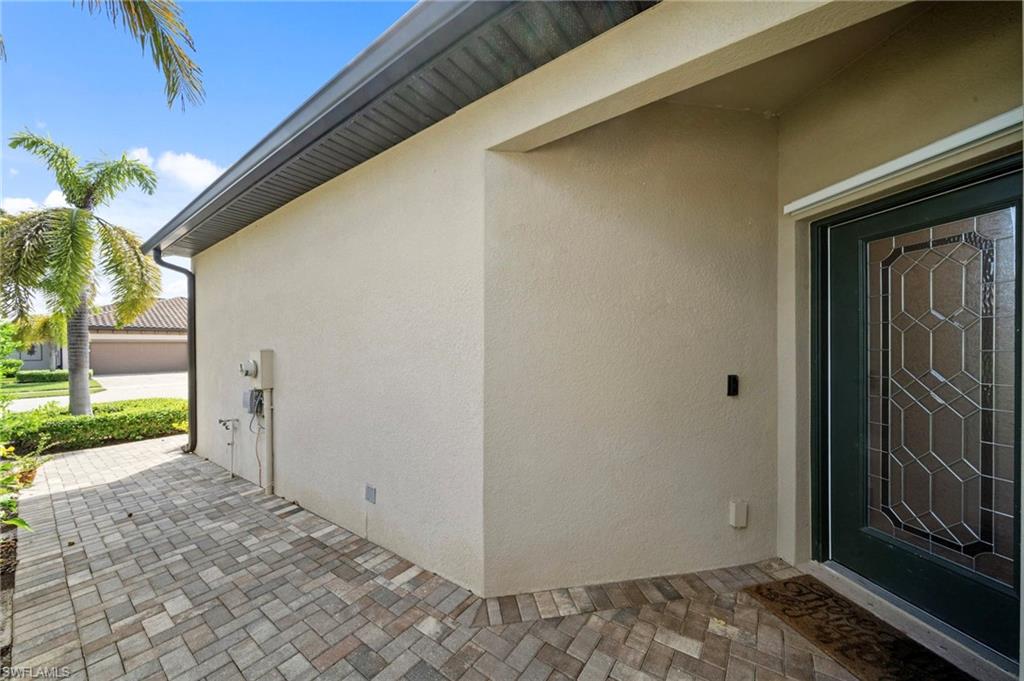 9086 Woodhurst Dr Property Photo 37