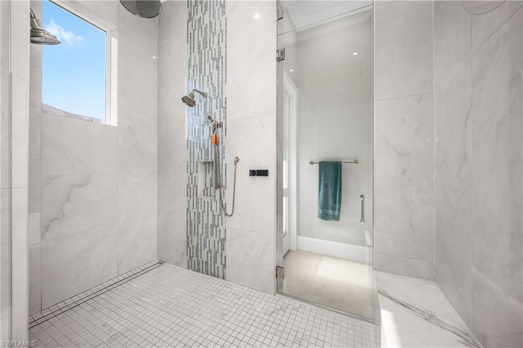 18410 Blue Eye Loop Property Photo 25