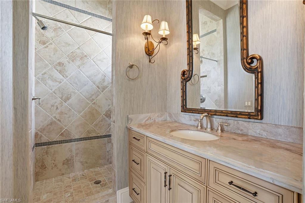 9546 Via Lago Way Property Photo 28