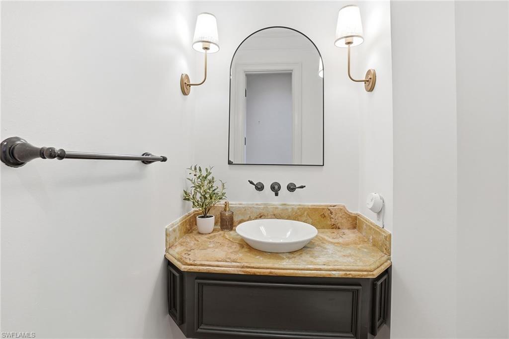9546 Via Lago Way Property Photo 33