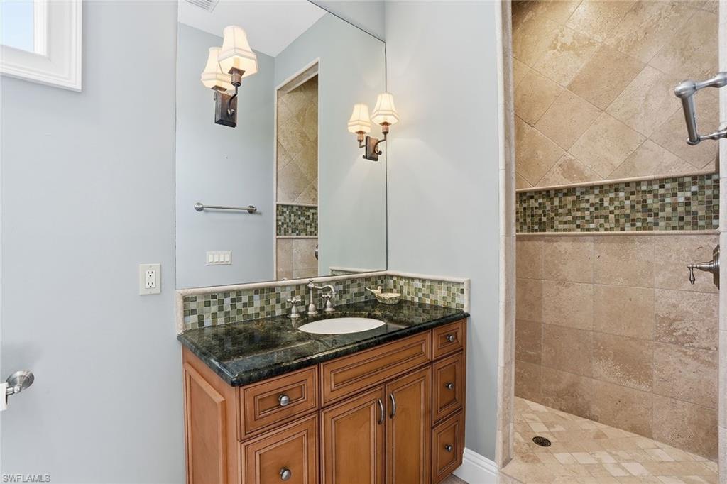 9546 Via Lago Way Property Photo 37