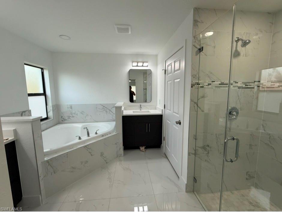 1003 Congress Ave Property Photo 13