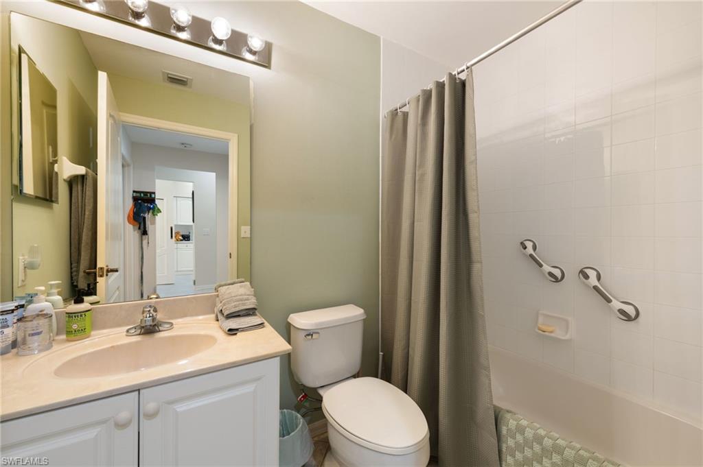 26190 Clarkston Dr 203 Property Photo 12