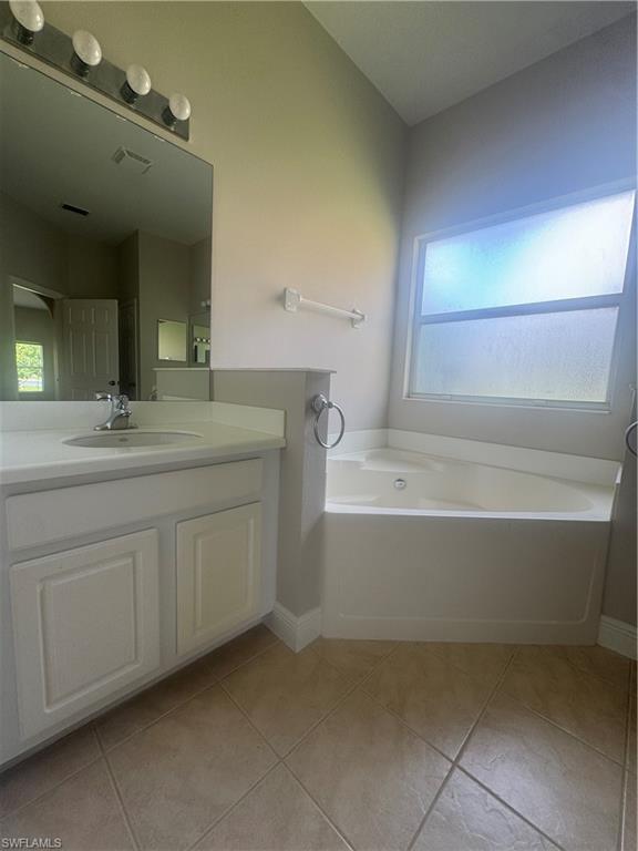 2673 Fishtail Palm Ct Property Photo 12