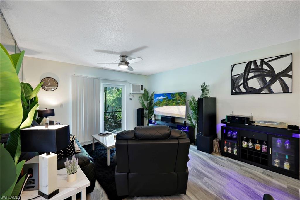 87 Collier Blvd N1 Property Photo 5