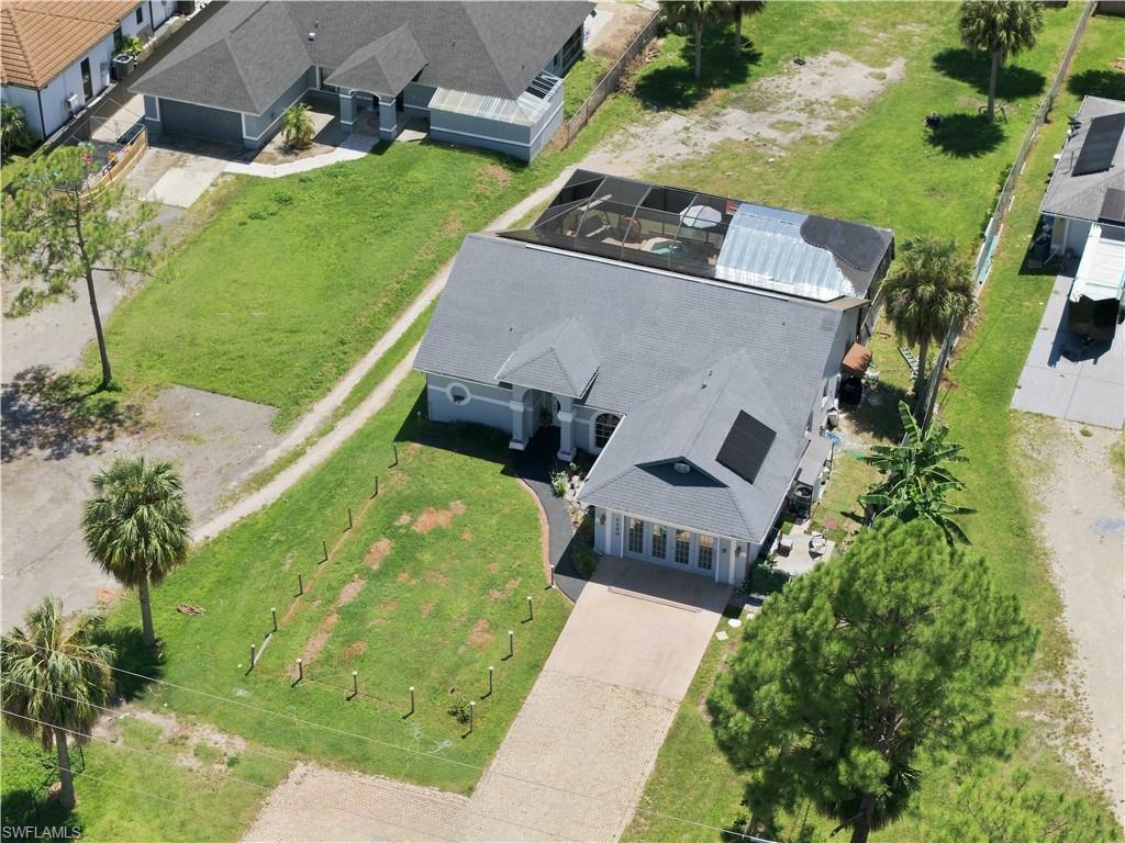 1140 Golden Gate Blvd W Property Photo 5