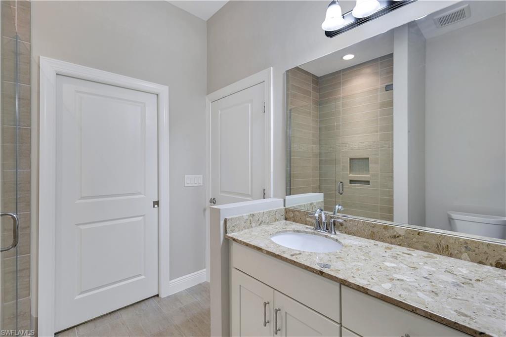 15114 Palmer Lake Cir 203 Property Photo 2