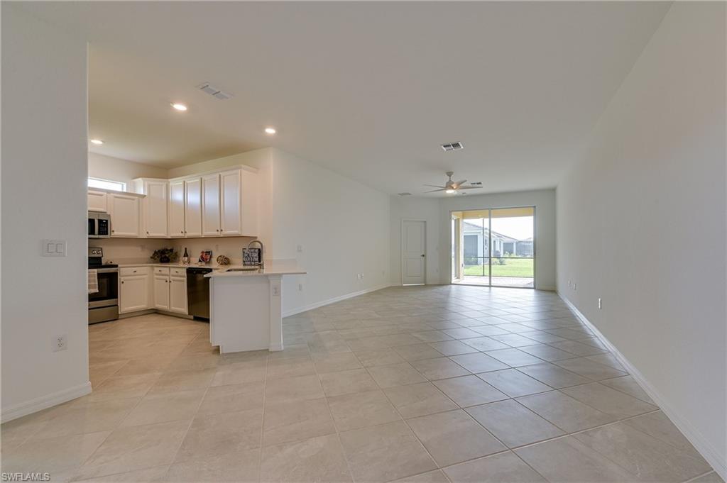 2620 Vine Ave Property Photo 4