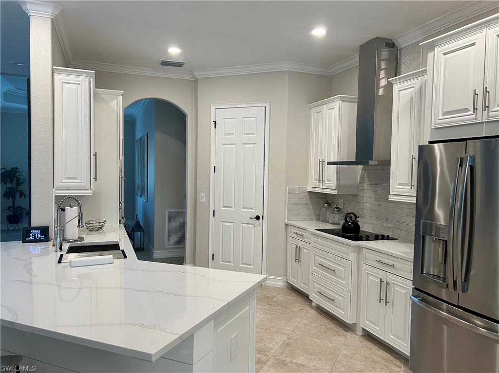 9569 Siracusa Ct Property Photo 11