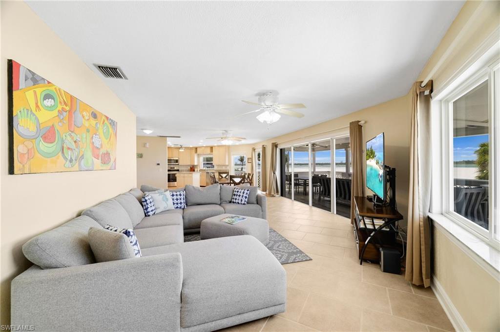 8246 Estero Blvd Property Photo 15