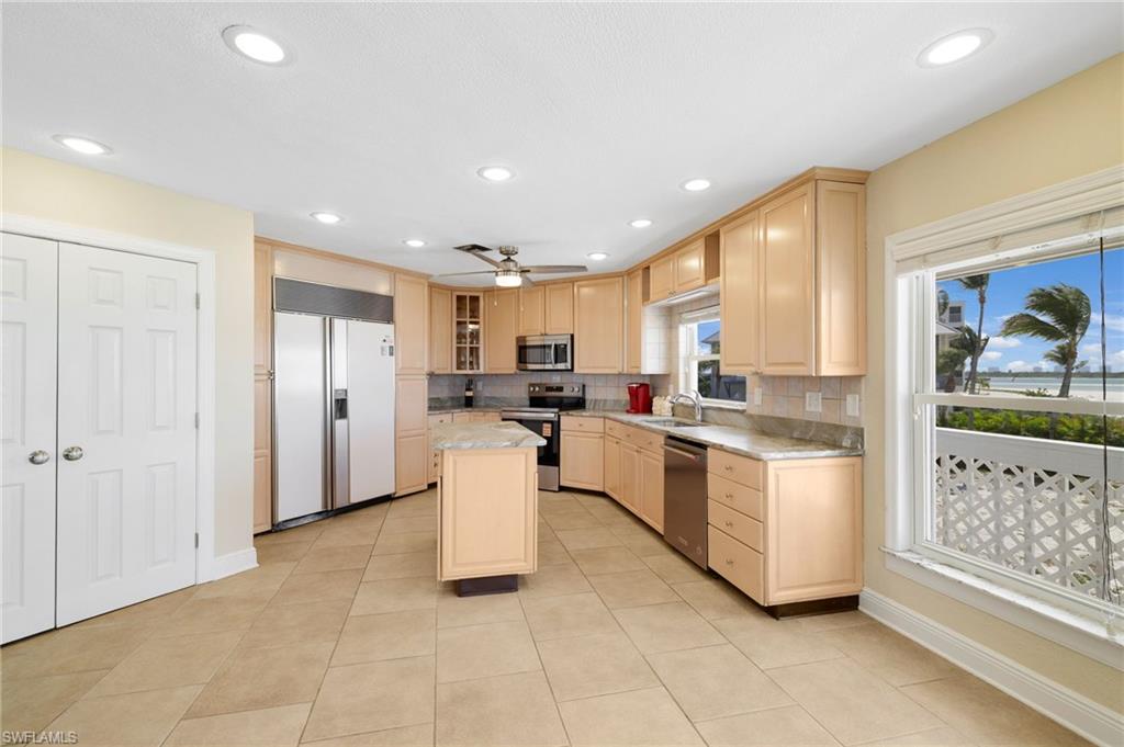 8246 Estero Blvd Property Photo 18