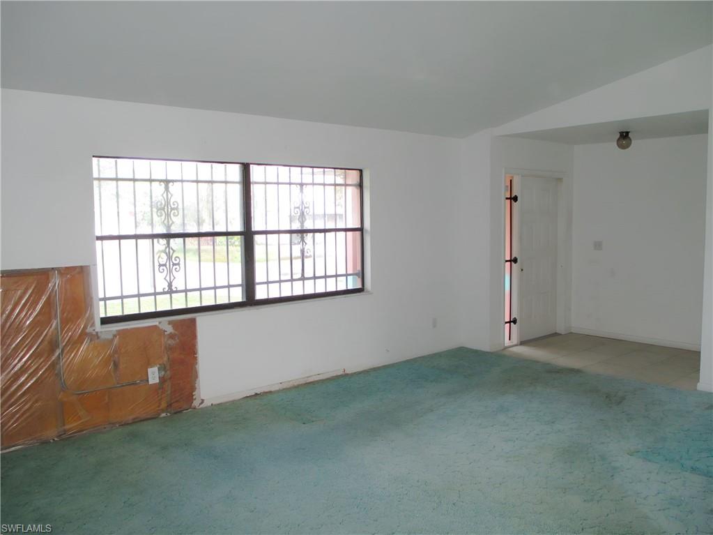 1825 Fountain St Property Photo 7