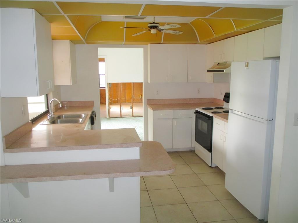 1825 Fountain St Property Photo 15