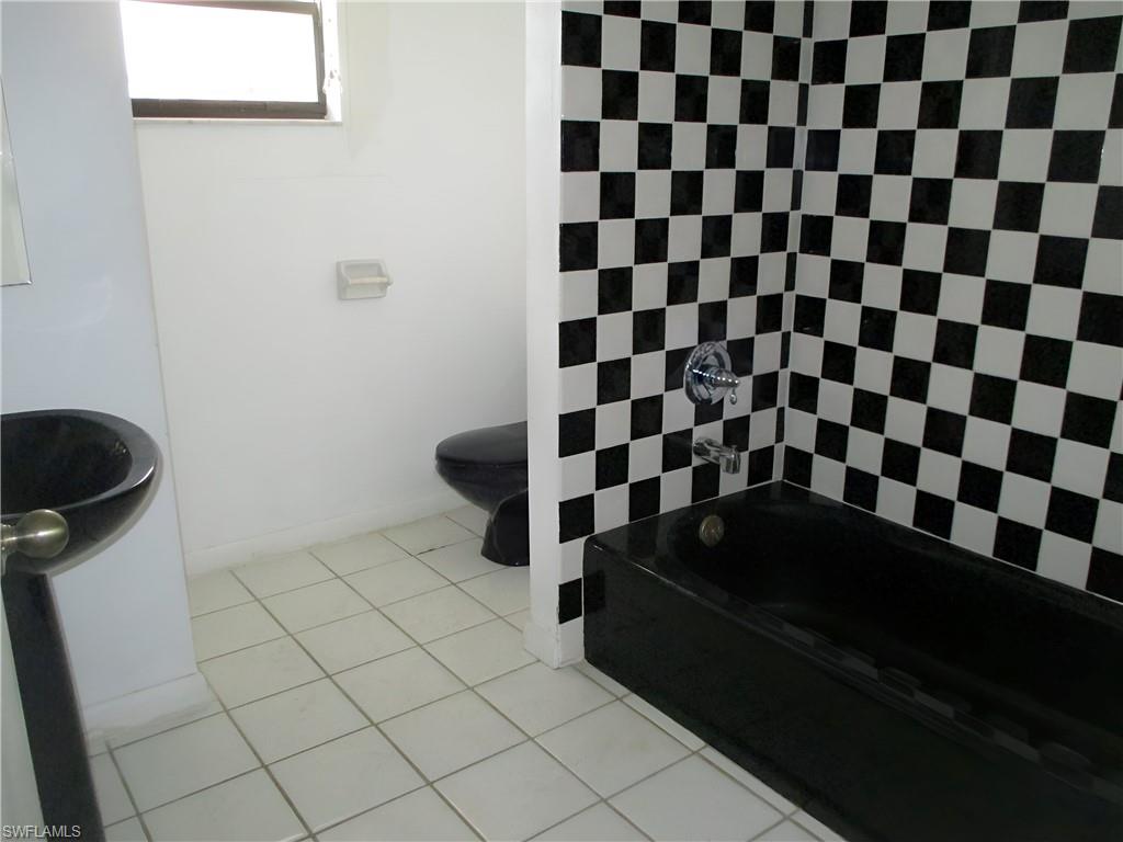 1825 Fountain St Property Photo 20