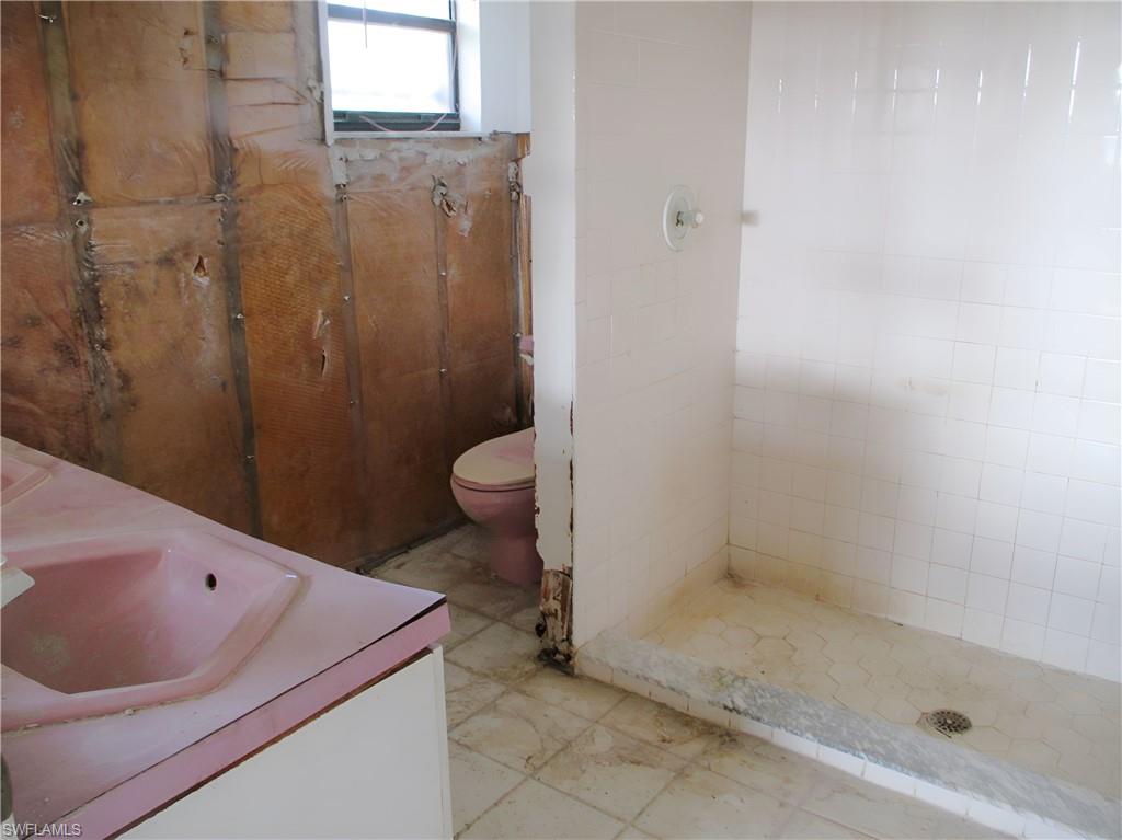 1825 Fountain St Property Photo 22
