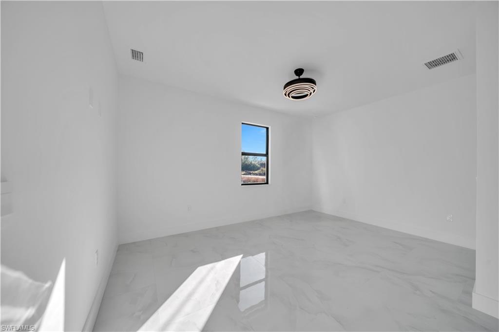 243-245 Greenbriar Blvd Property Photo 11