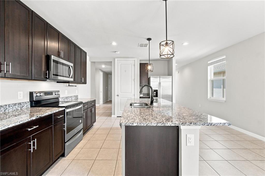43744 Cattleman Dr Property Photo 8