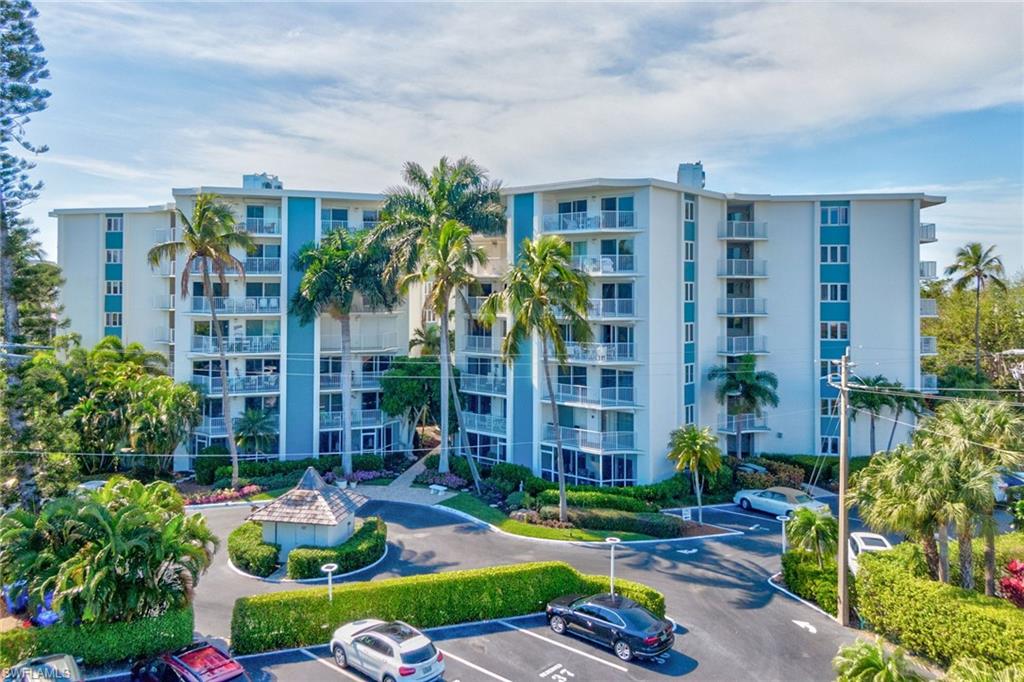 1300 Gulf Shore Blvd N 509 Property Photo 2