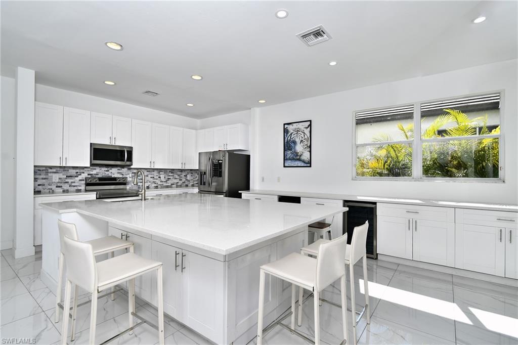 8213 Laurel Lakes Blvd Property Photo 17