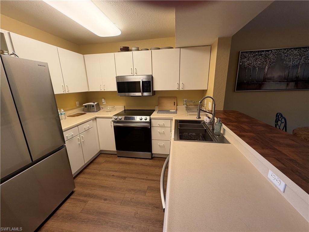 8274 Key Royal Cir 1025 Property Photo 6