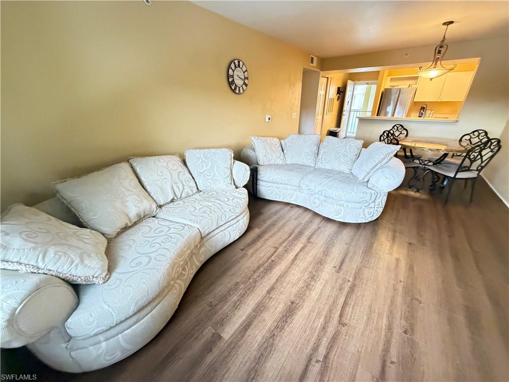 8274 Key Royal Cir 1025 Property Photo 17