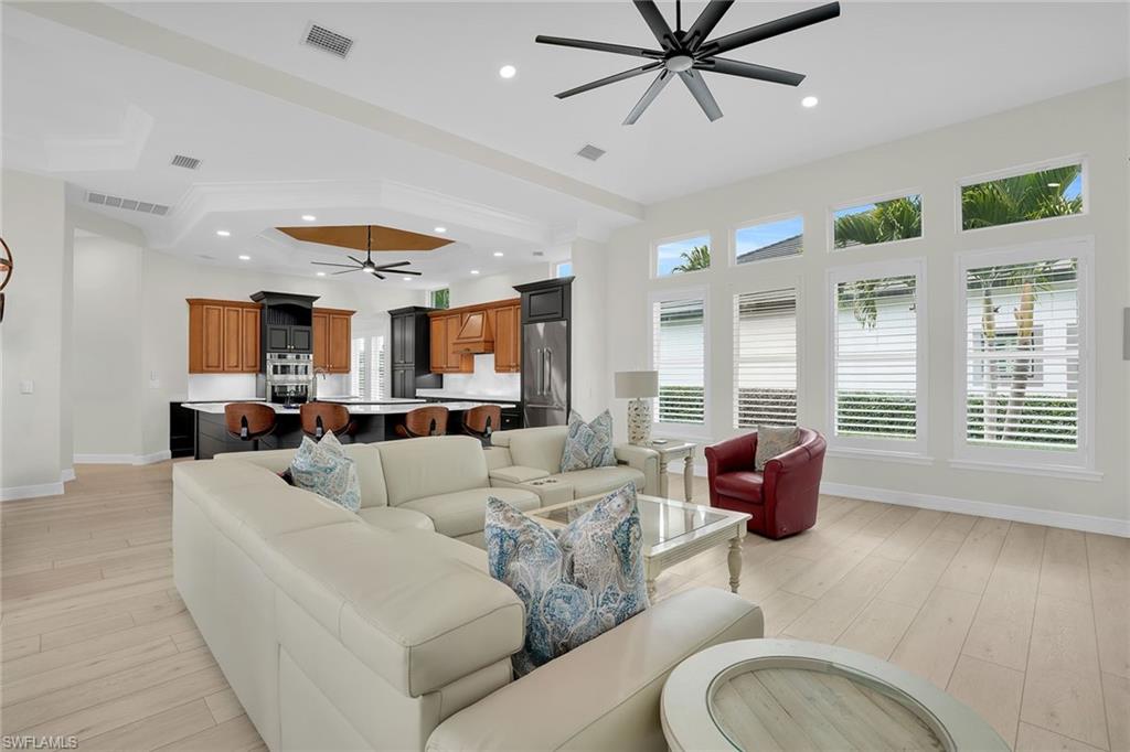 9431 Monteverdi Way Property Photo 18