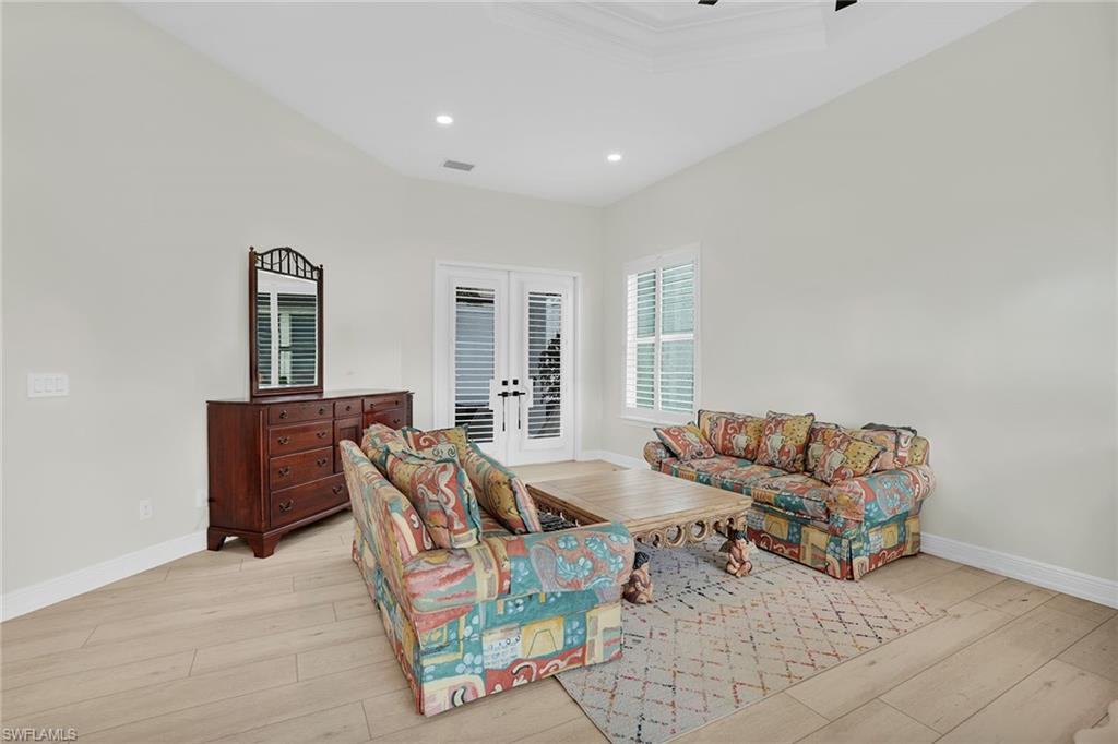 9431 Monteverdi Way Property Photo 33