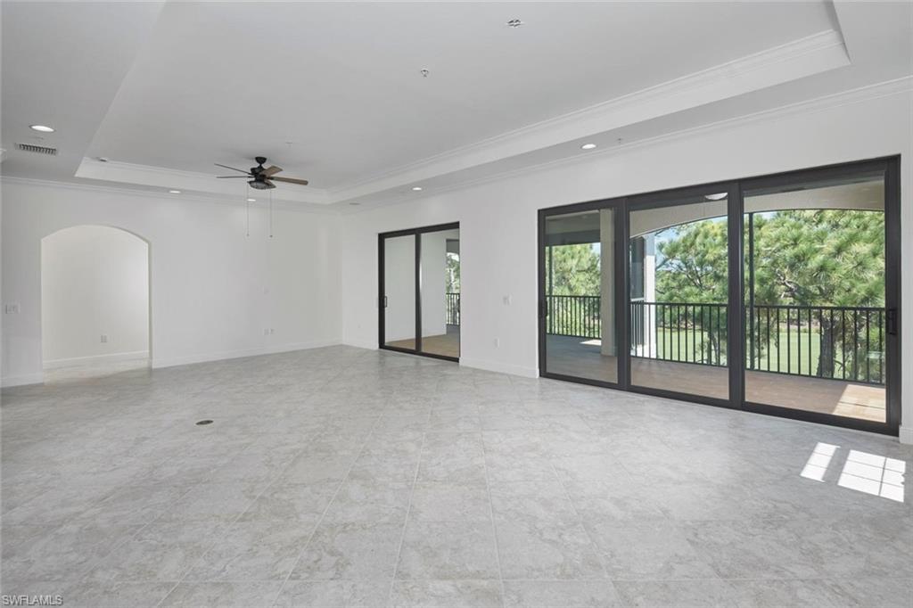 4570 Colony Villas Dr 3 Property Photo 3