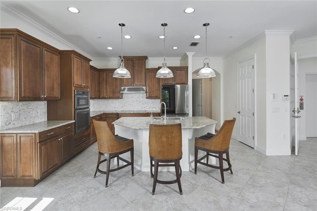 4570 Colony Villas Dr 3 Property Photo 6