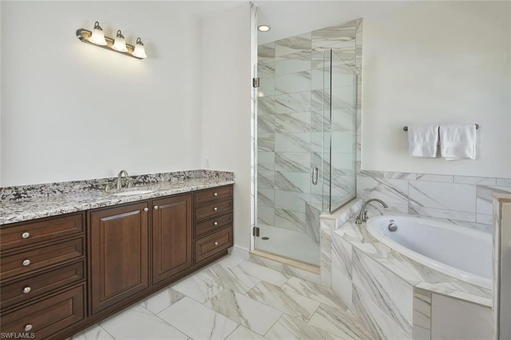4570 Colony Villas Dr 3 Property Photo 13