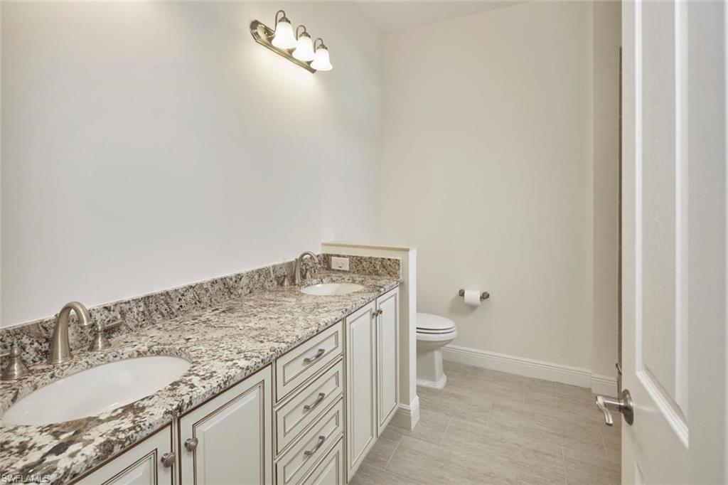4570 Colony Villas Dr 3 Property Photo 21