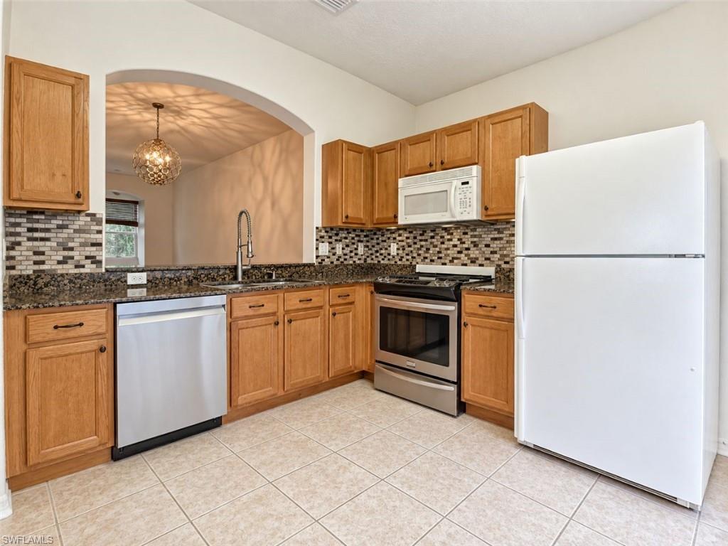 30324 Elderwood Dr Property Photo 4